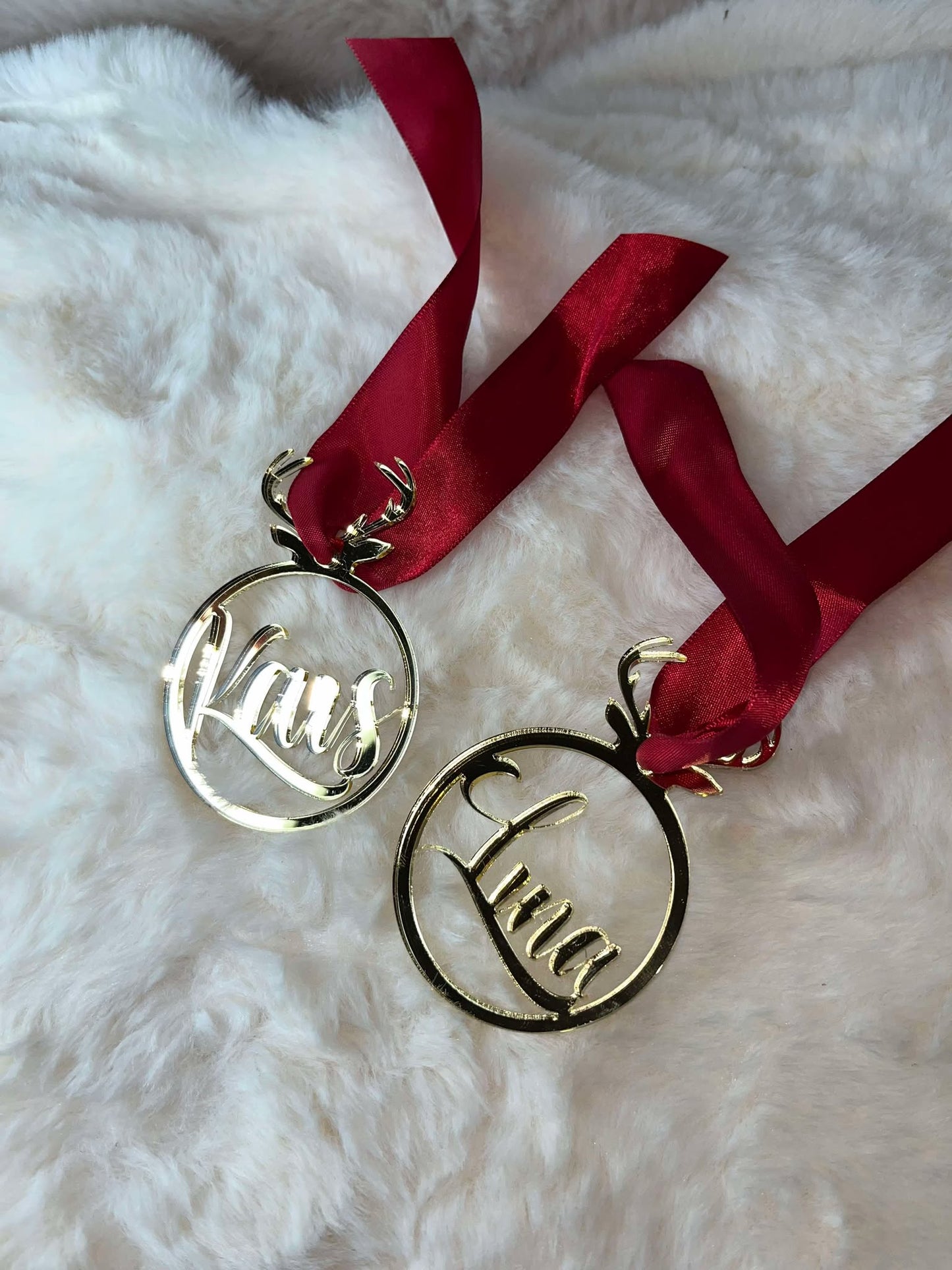 Boule de Noël en plexi – Une touche moderne et élégante pour votre sapin