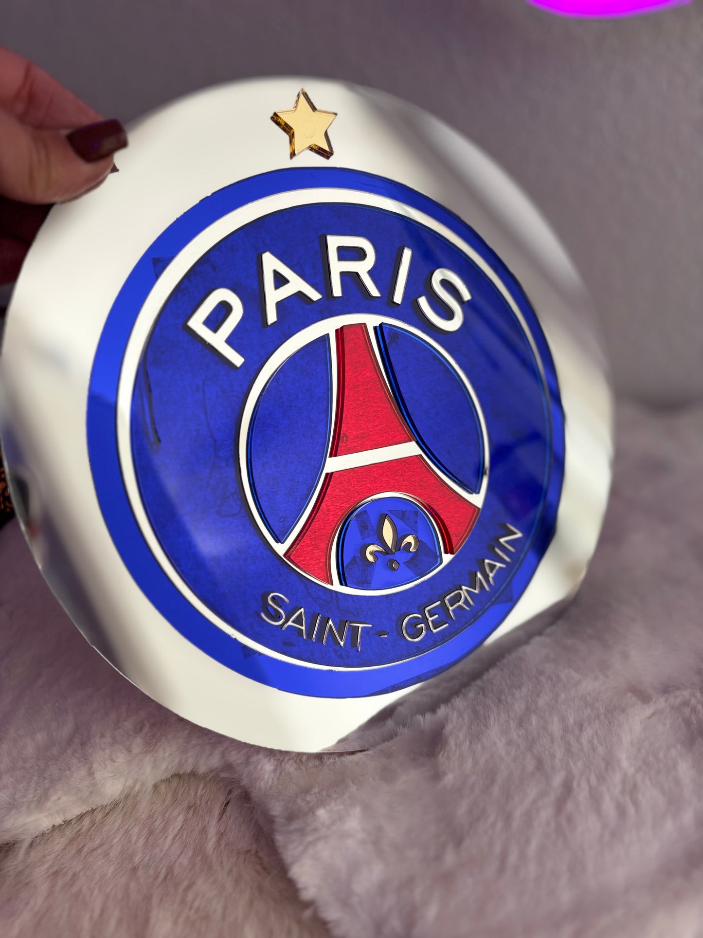 Plaque PSG en plexiglas| Cadeau fan du Paris Saint-Germain – Fabrication française