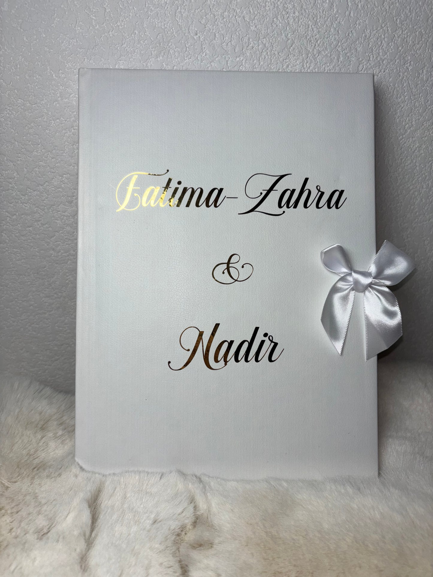 Livre d’or blanc et doré