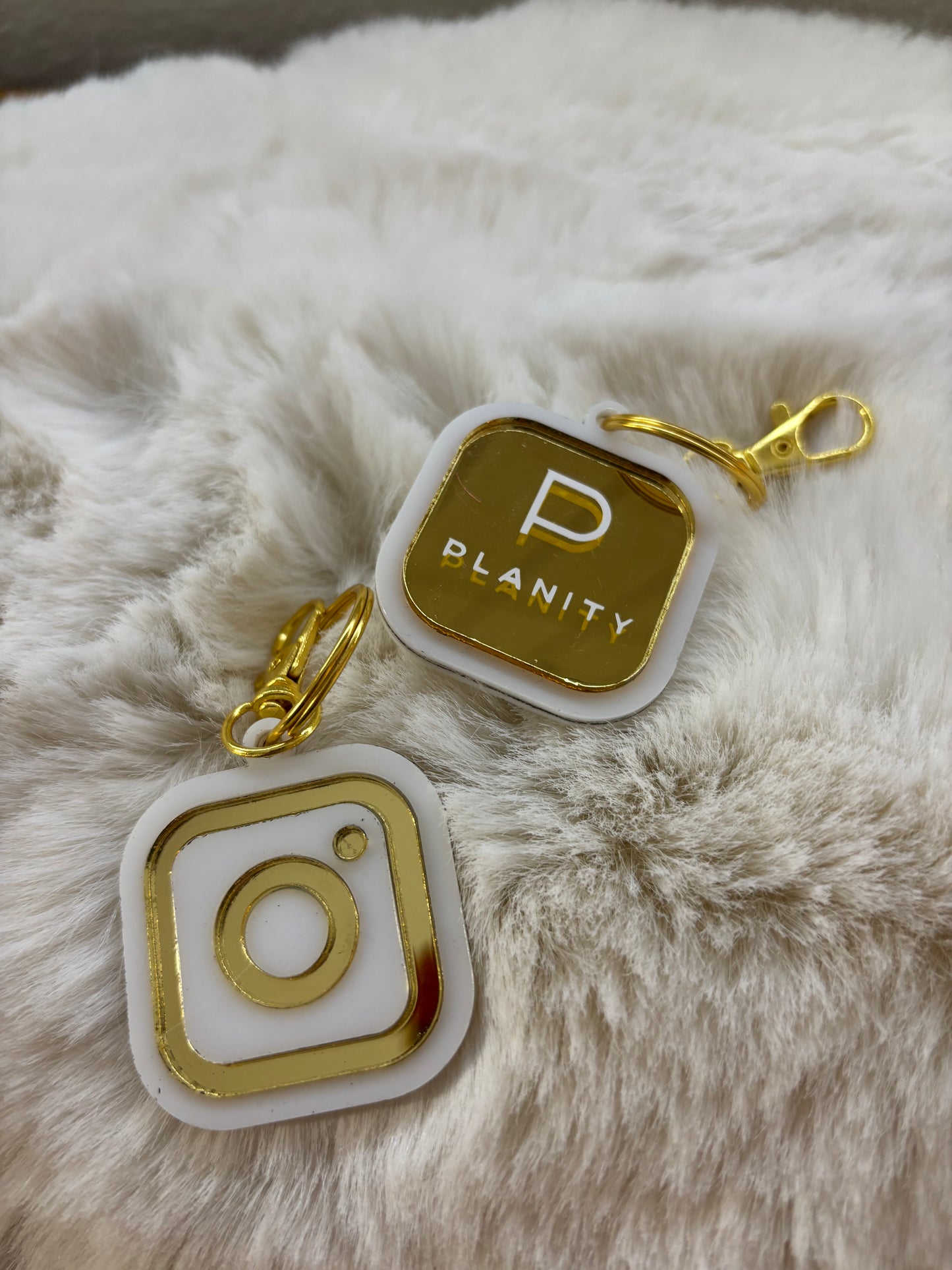 Porte-clés NFC : étiquette de carte de visite numérique