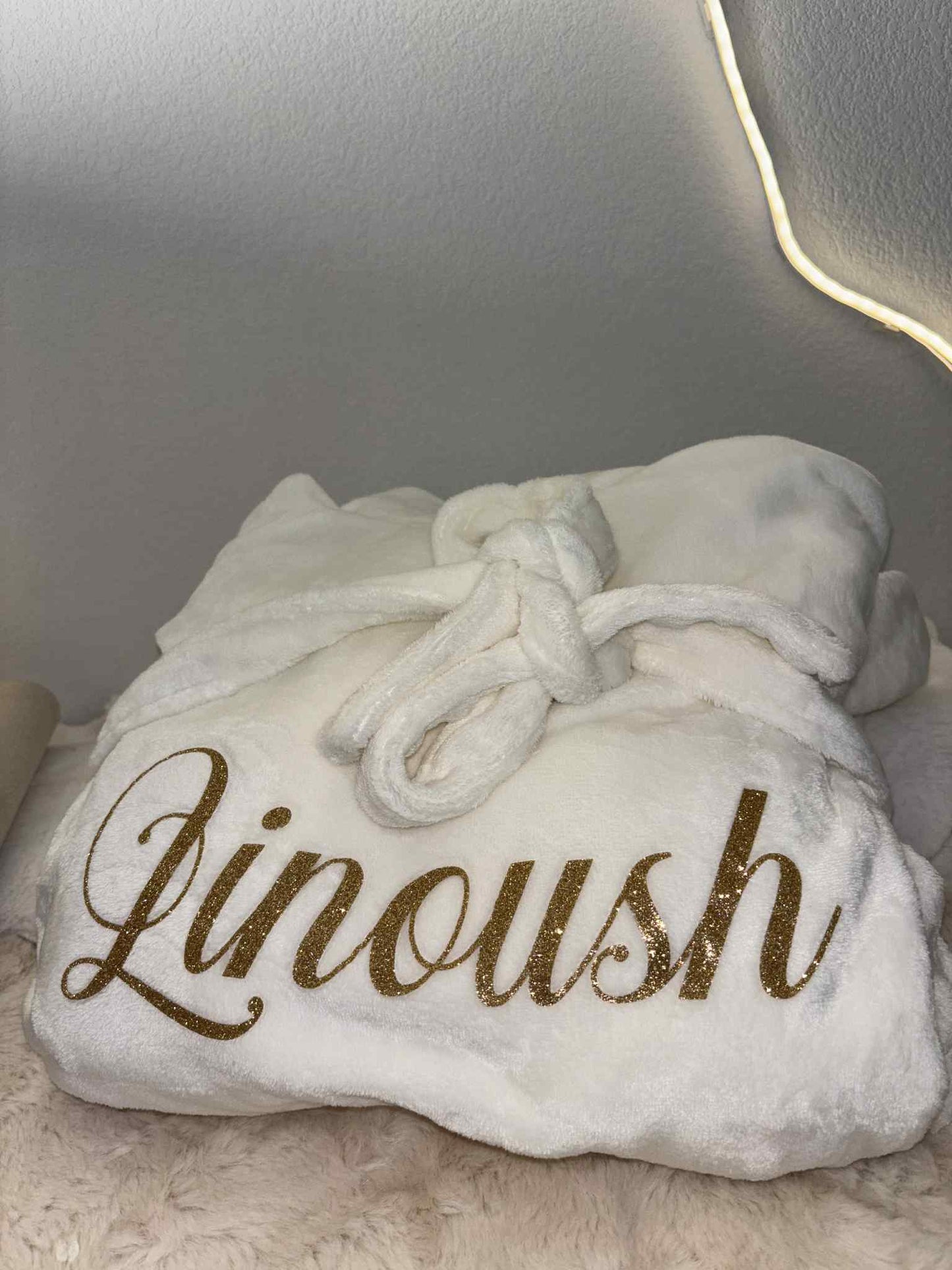 PEIGNOIR PILOU BLANC